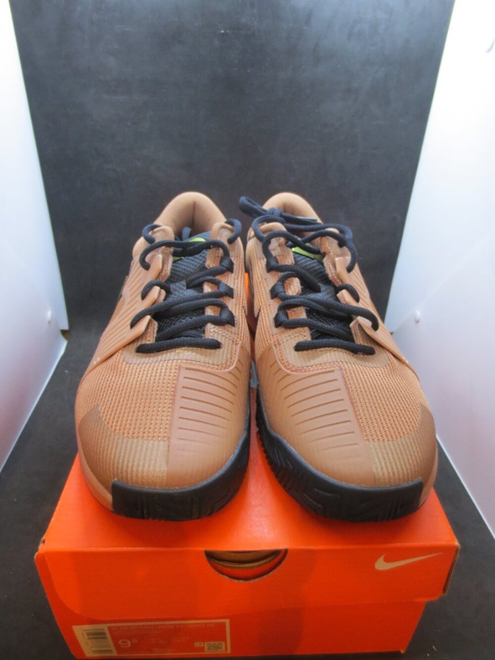 Nike IQ6077 Women's Zoom GP Challenge 1.5 HC Tennis Pickleball Shoes Sz: 9.5 NIB